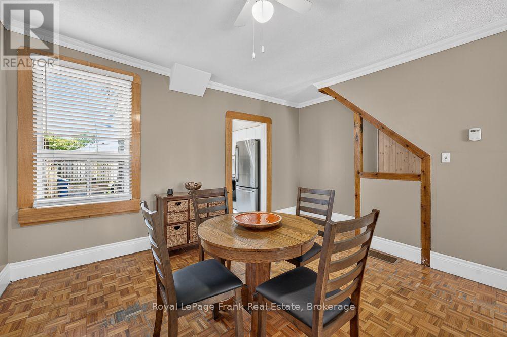72 Twenty Second Street, Toronto, Ontario  M8V 3M4 - Photo 9 - W13875600