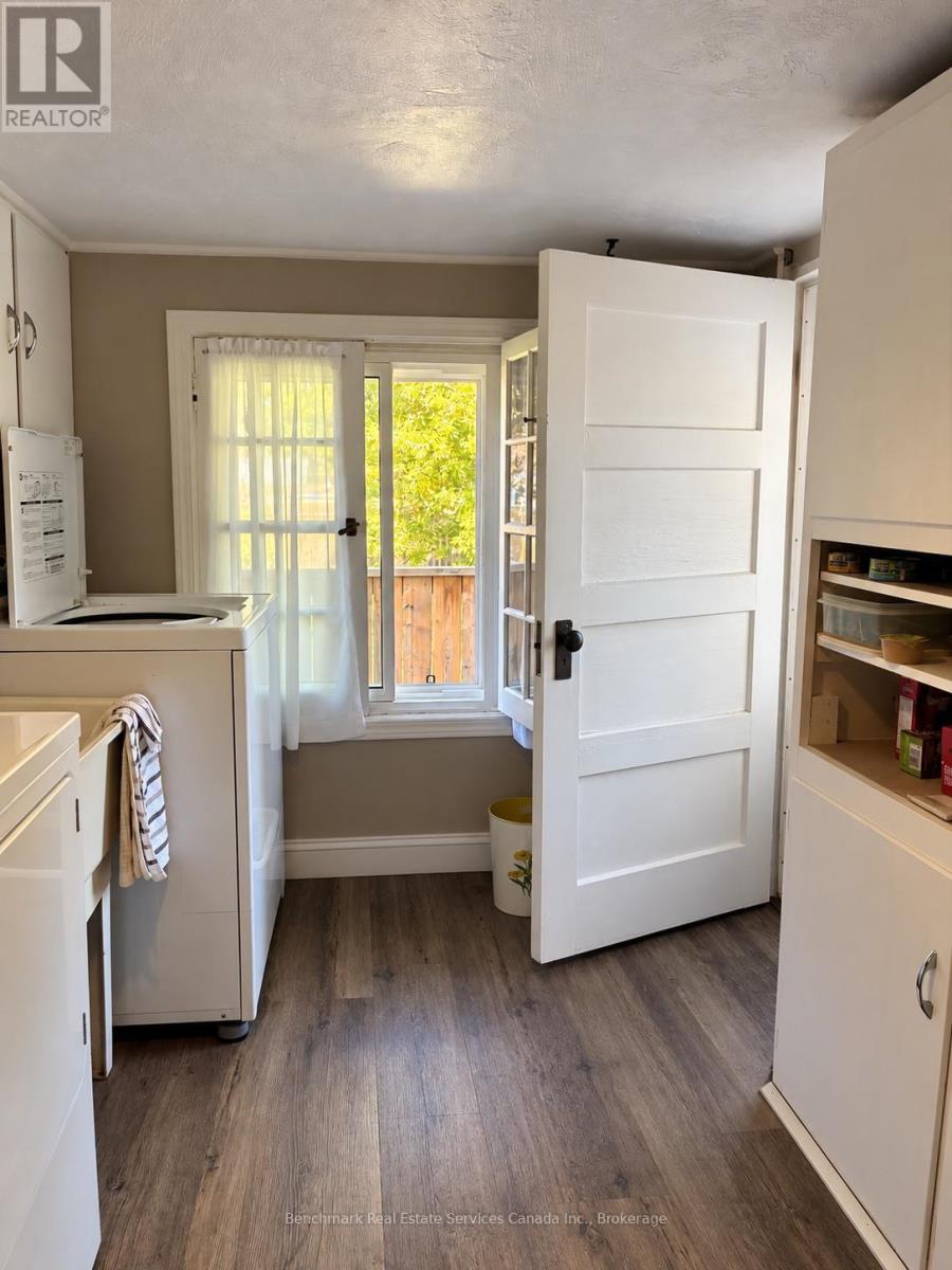 56 Sanders Street E, South Huron, Ontario N0M 1S1 - Photo 14 - X13875672