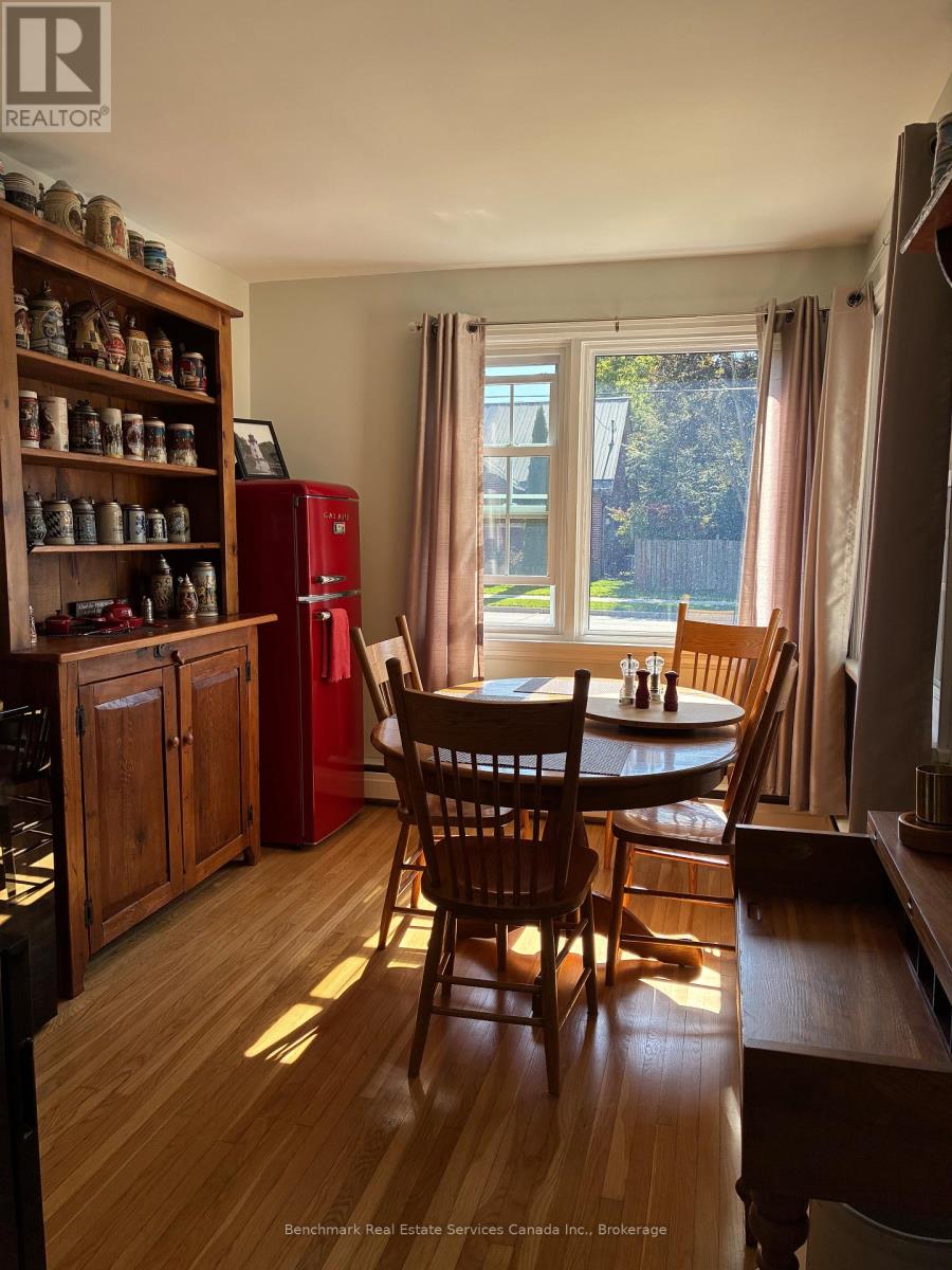 56 Sanders Street E, South Huron, Ontario N0M 1S1 - Photo 6 - X13875672