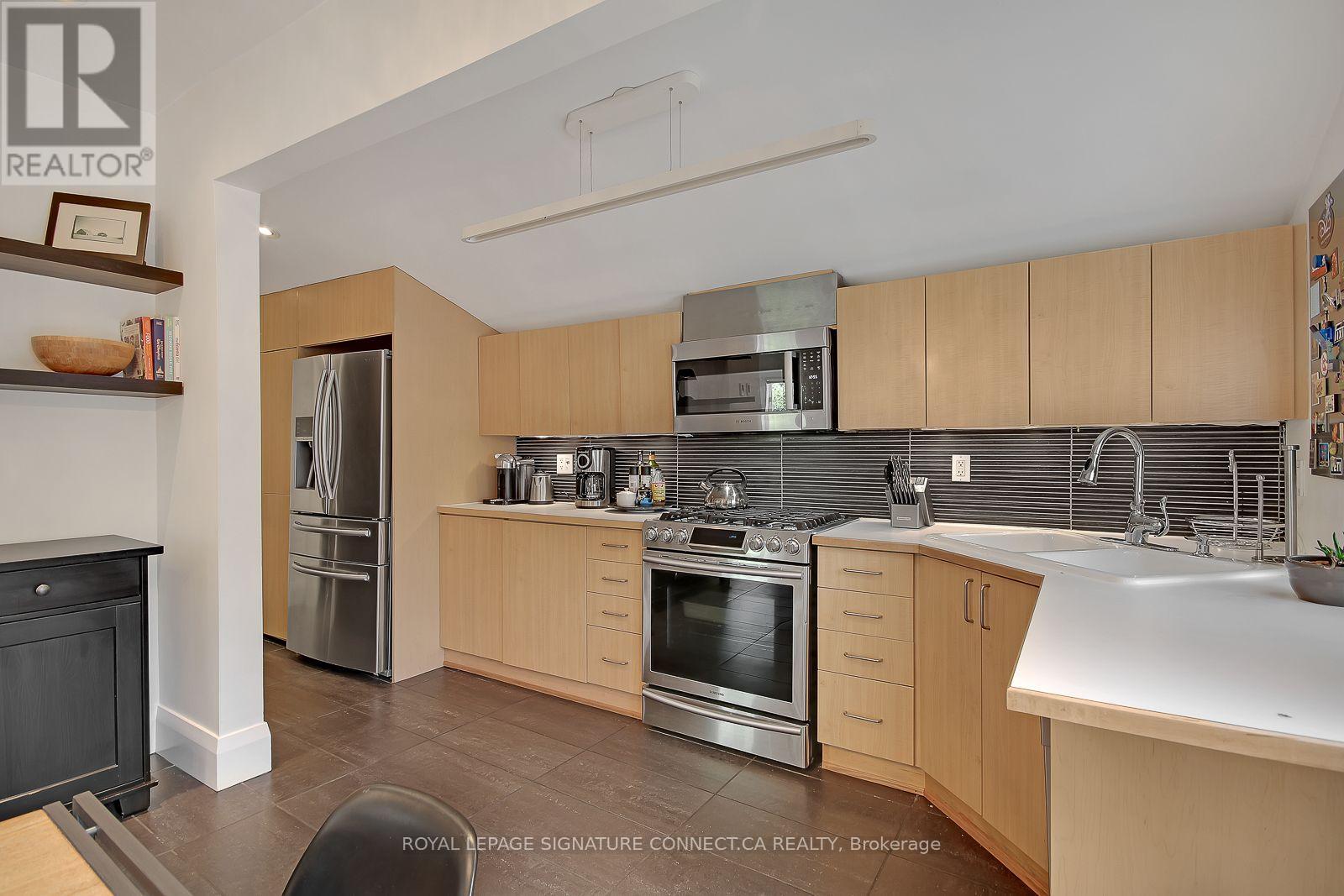 7 Ways Lane, Toronto, Ontario  M6J 2E8 - Photo 14 - C13875426