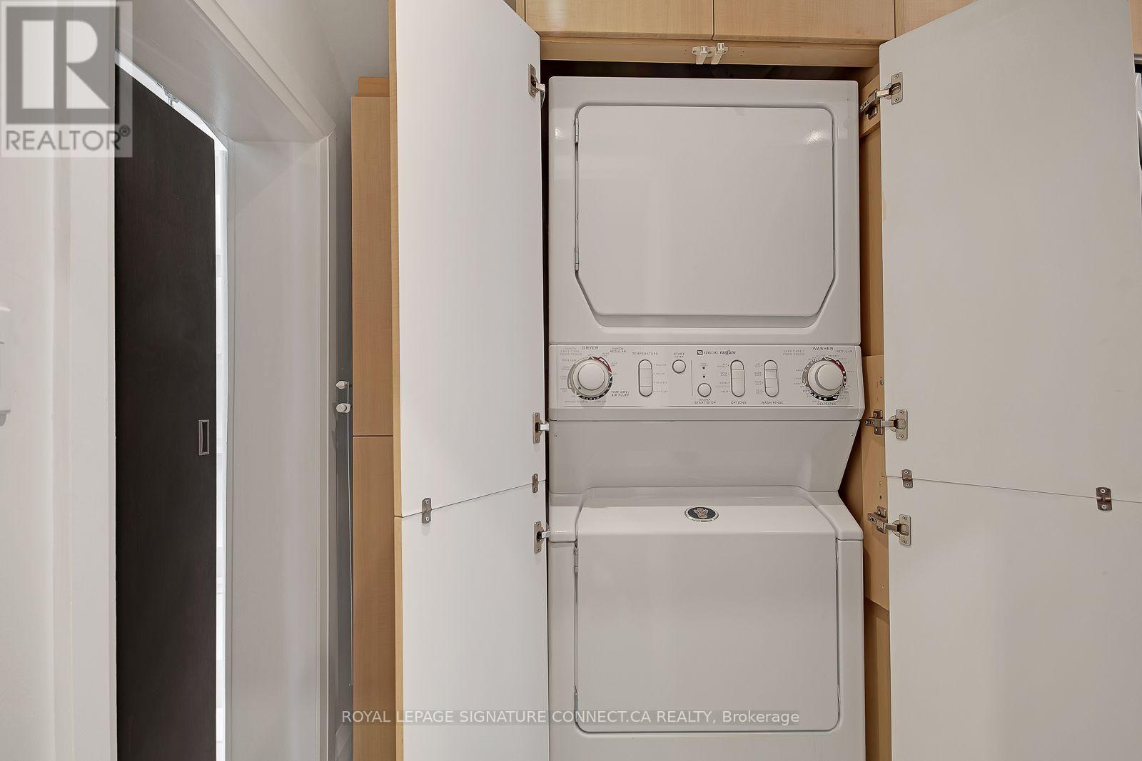 7 Ways Lane, Toronto, Ontario  M6J 2E8 - Photo 25 - C13875426