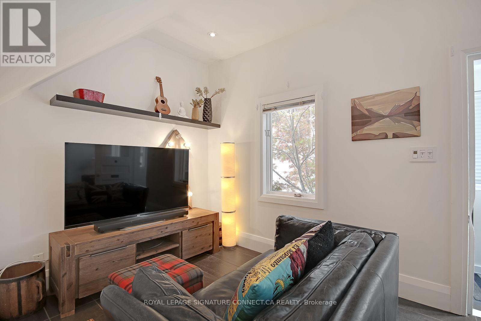 7 Ways Lane, Toronto, Ontario  M6J 2E8 - Photo 6 - C13875426
