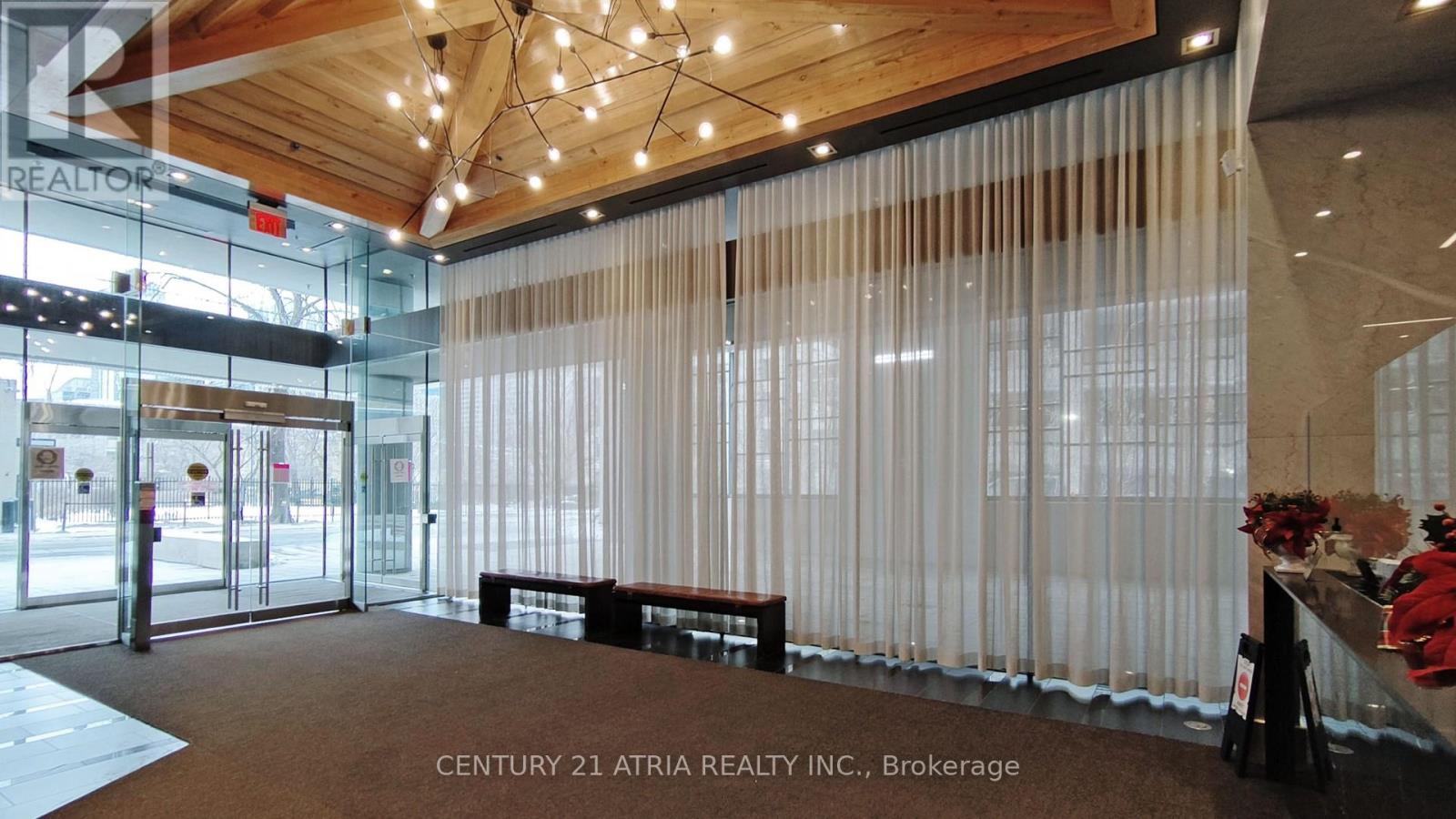 1003 - 210 SIMCOE STREET