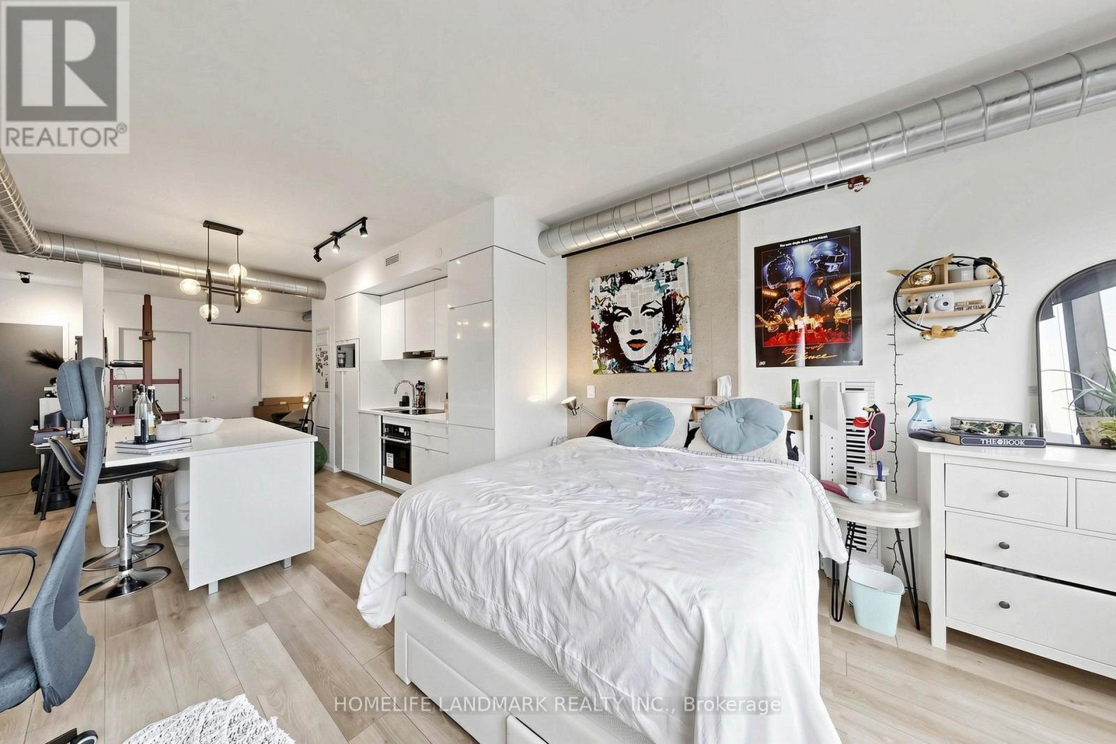 801 - 21 Lawren Harris Square, Toronto, Ontario  M5A 0T4 - Photo 17 - C13875598