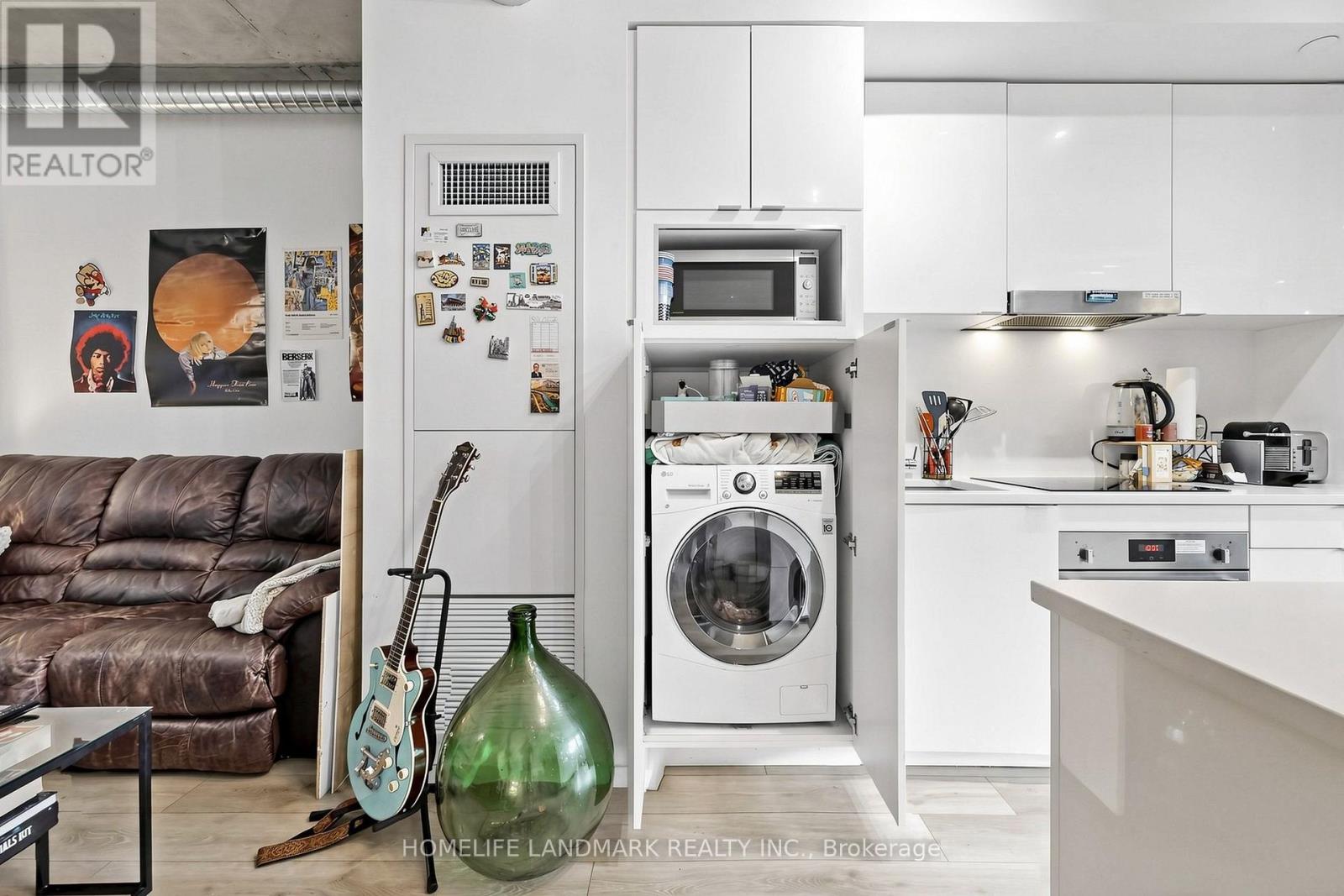 801 - 21 Lawren Harris Square, Toronto, Ontario  M5A 0T4 - Photo 21 - C13875598