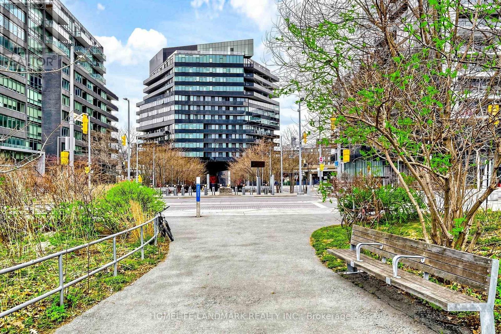 801 - 21 Lawren Harris Square, Toronto, Ontario  M5A 0T4 - Photo 4 - C13875598