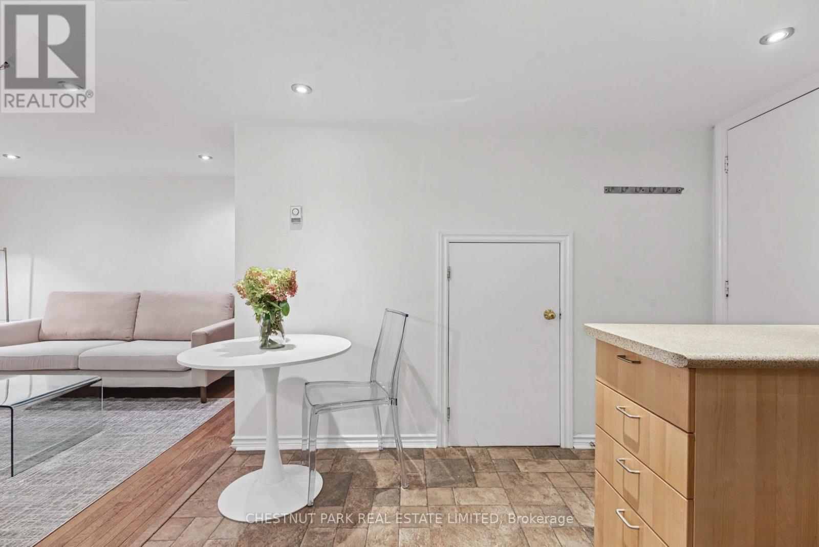 Lower - 44 Glen Echo Road, Toronto, Ontario  M4N 3E3 - Photo 10 - C13875694