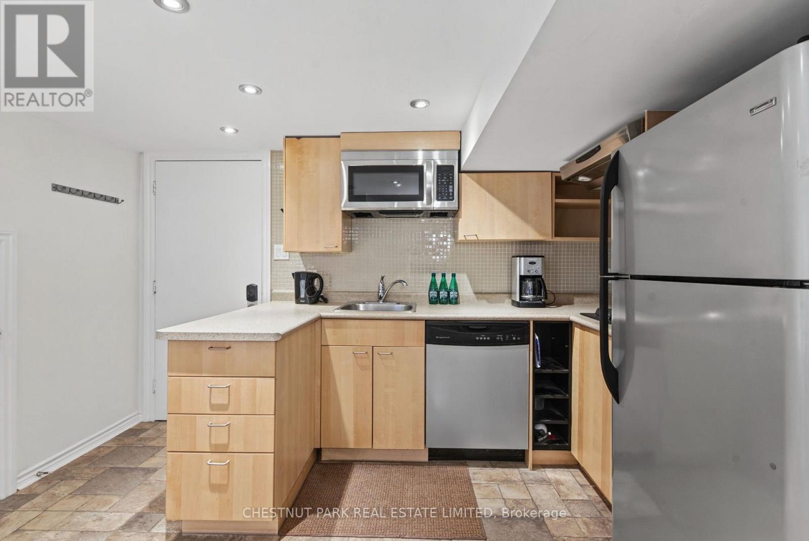 Lower - 44 Glen Echo Road, Toronto, Ontario  M4N 3E3 - Photo 12 - C13875694