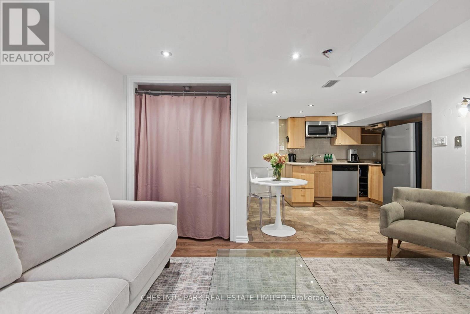 Lower - 44 Glen Echo Road, Toronto, Ontario  M4N 3E3 - Photo 9 - C13875694
