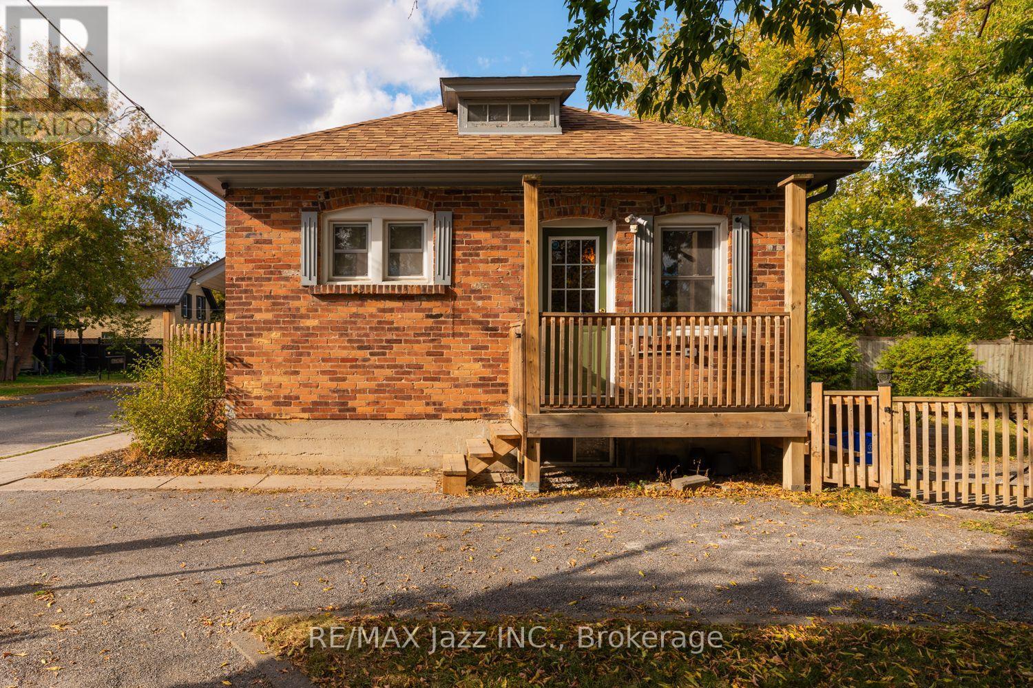 34 Jackson Avenue, Peterborough, Ontario  K9J 5B9 - Photo 6 - X13875478
