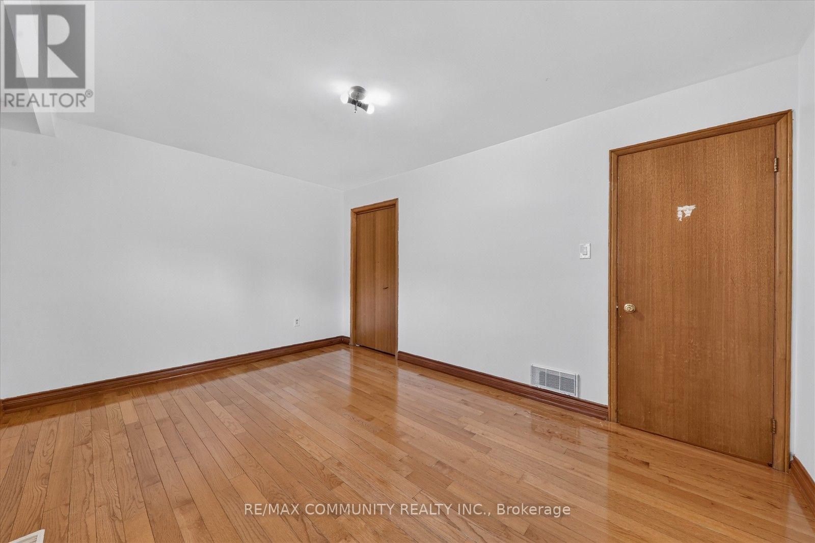 10 Tanya Place, Toronto, Ontario  M1S 1P3 - Photo 17 - E13875418
