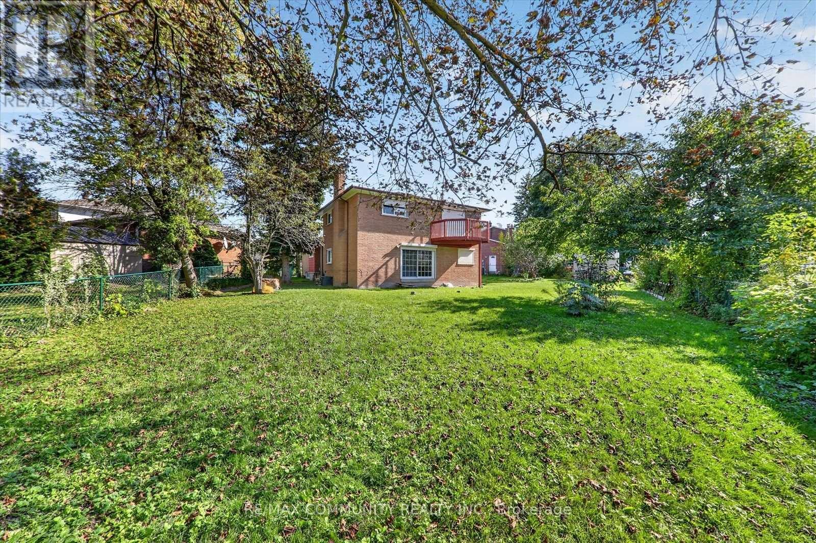 10 Tanya Place, Toronto, Ontario  M1S 1P3 - Photo 38 - E13875418