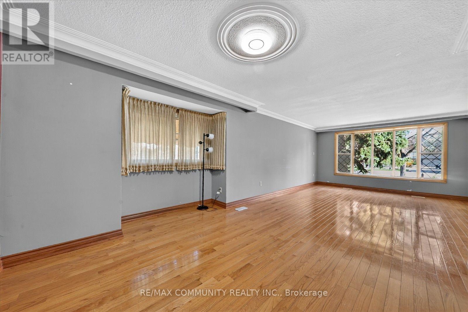 10 Tanya Place, Toronto, Ontario  M1S 1P3 - Photo 7 - E13875418