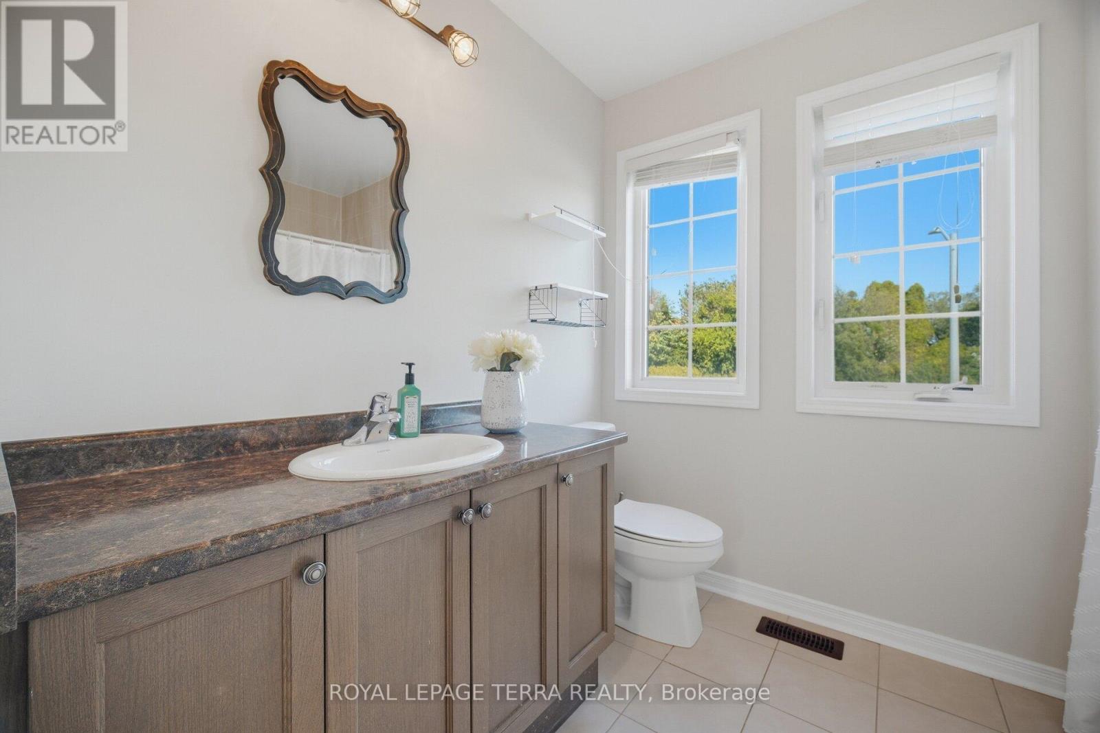 86 Edwin Carr Street, Clarington, Ontario  L1C 0R4 - Photo 33 - E13875590