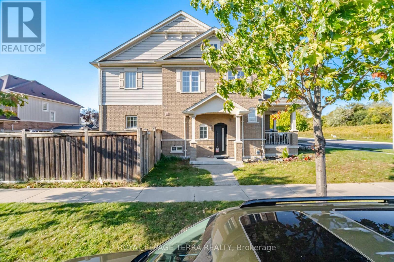 86 Edwin Carr Street, Clarington, Ontario  L1C 0R4 - Photo 4 - E13875590