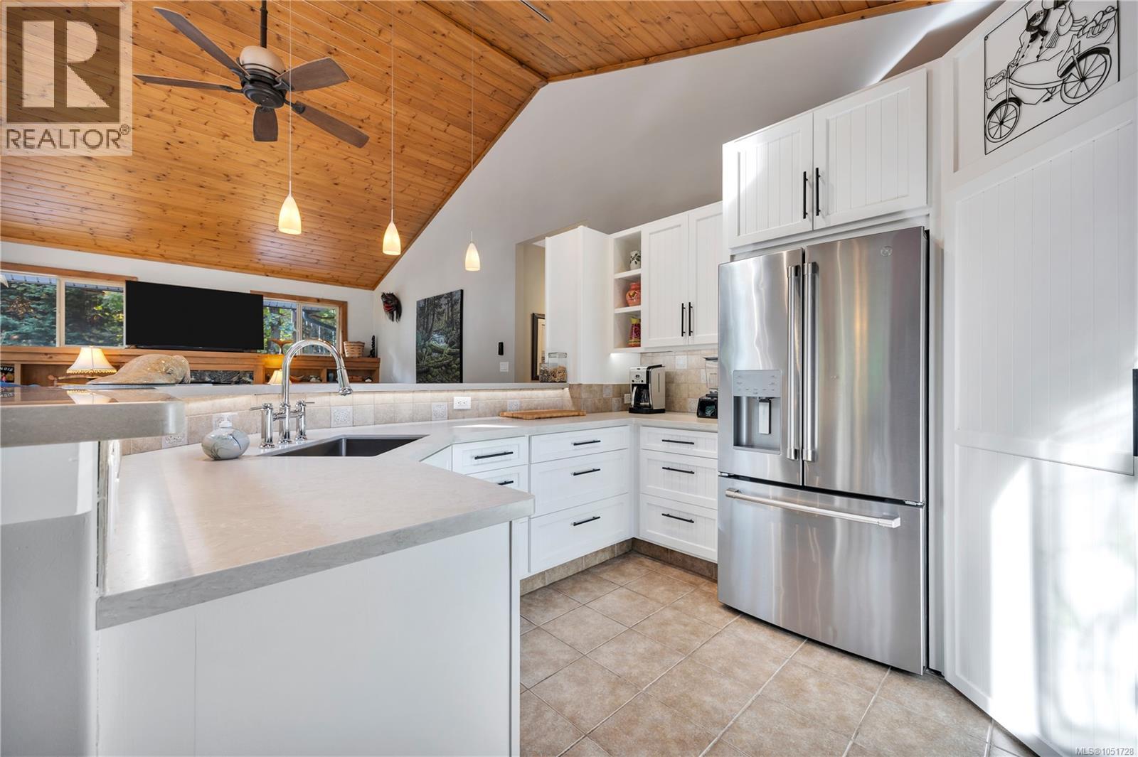 2575 Coho Dr