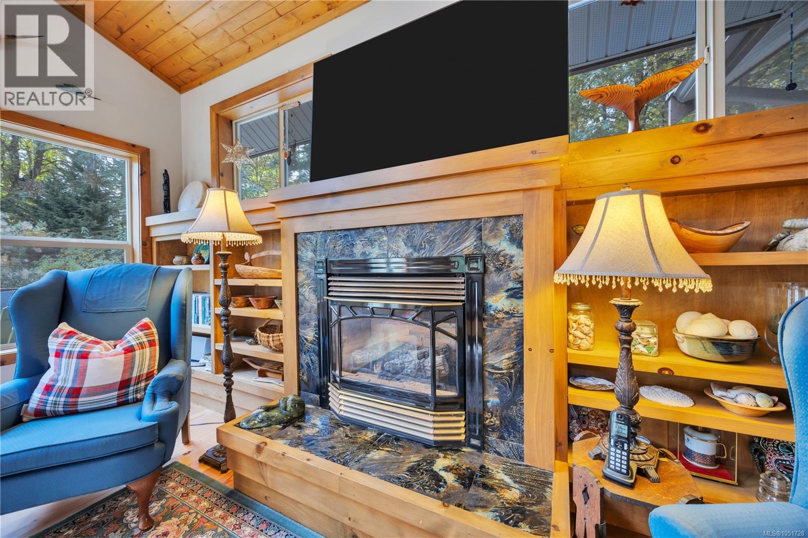 2575 Coho Dr