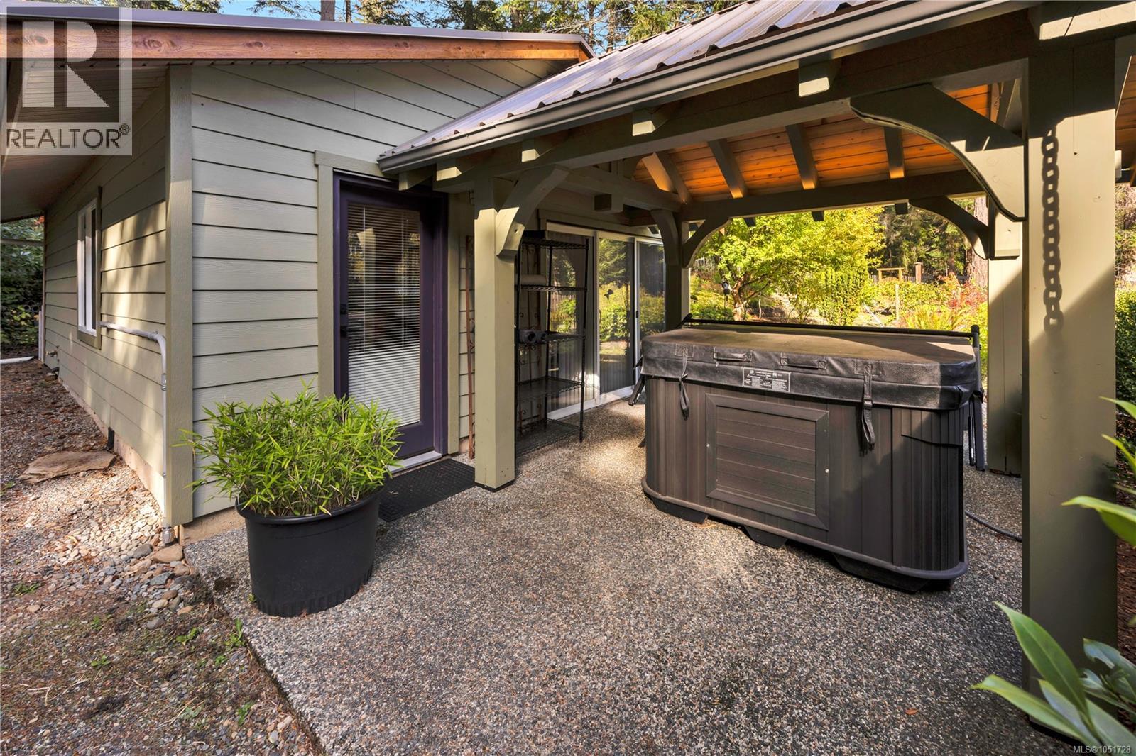 2575 Coho Dr