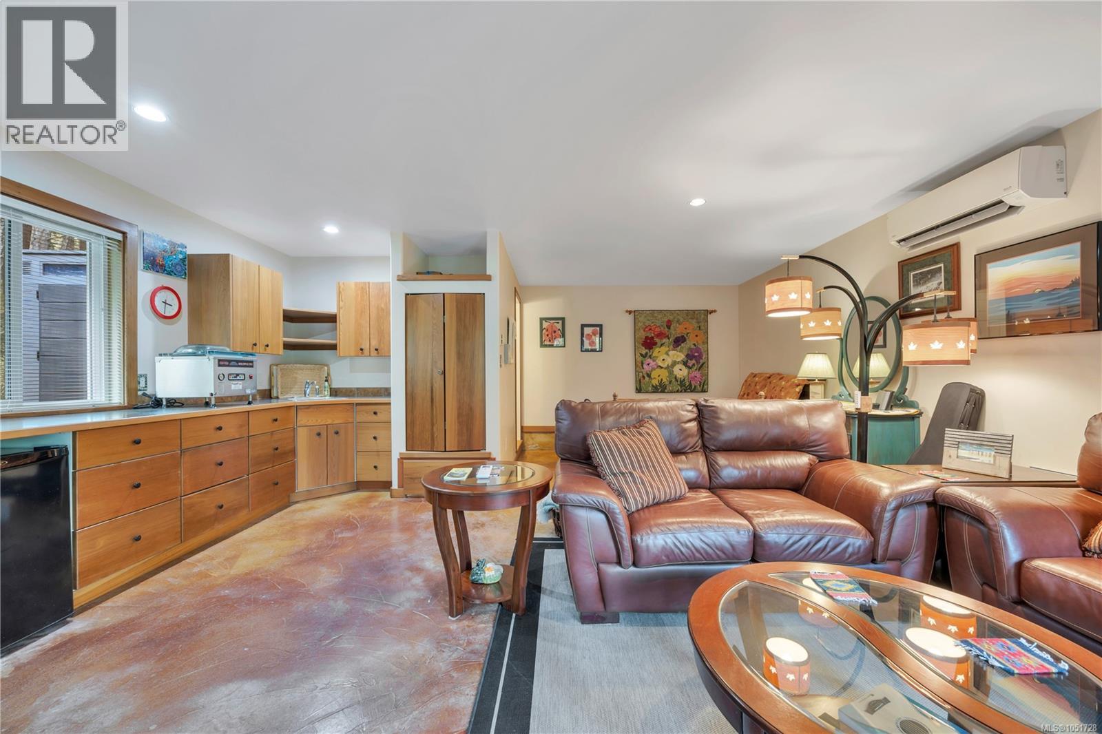 2575 Coho Dr