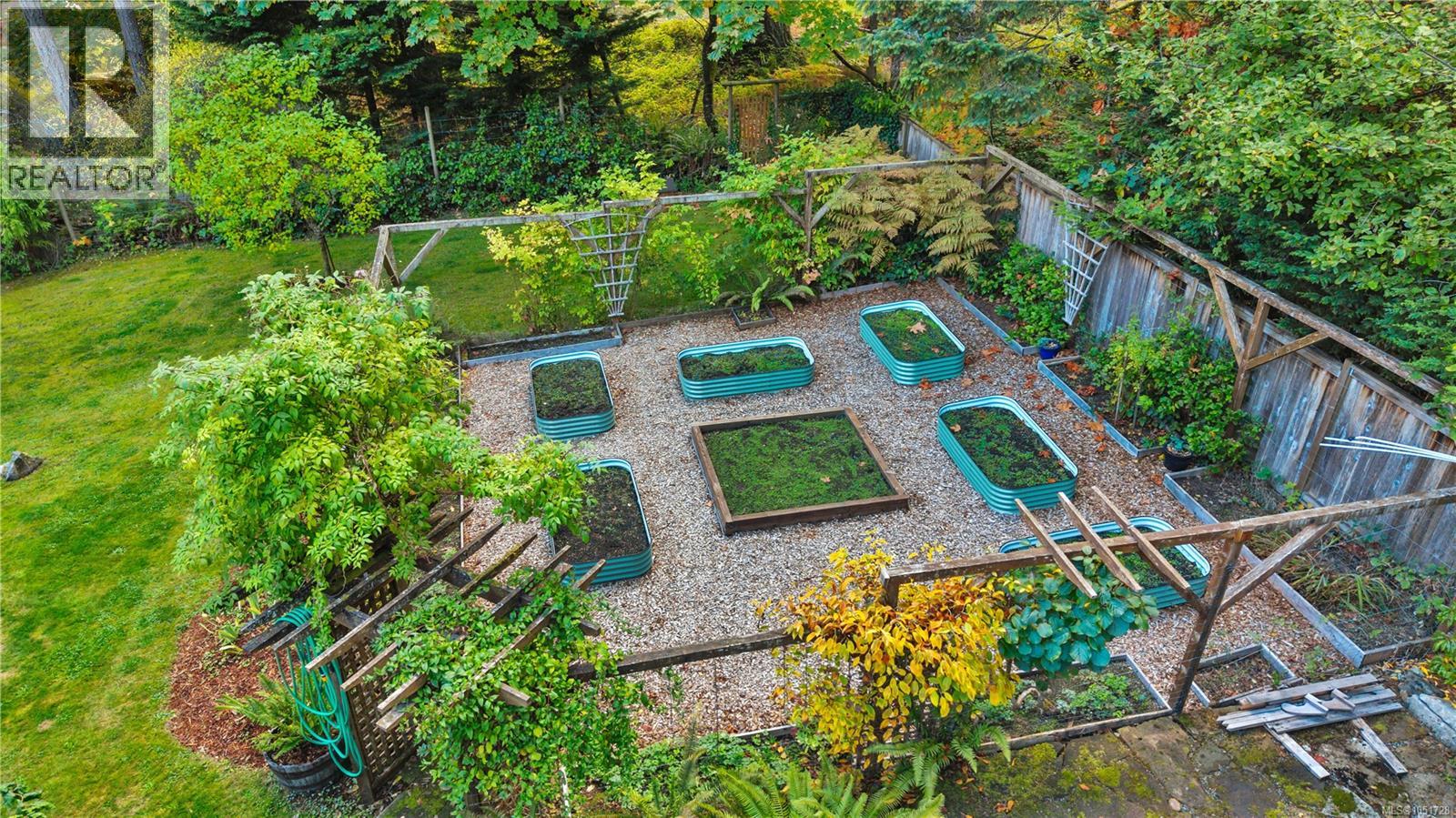 2575 Coho Dr