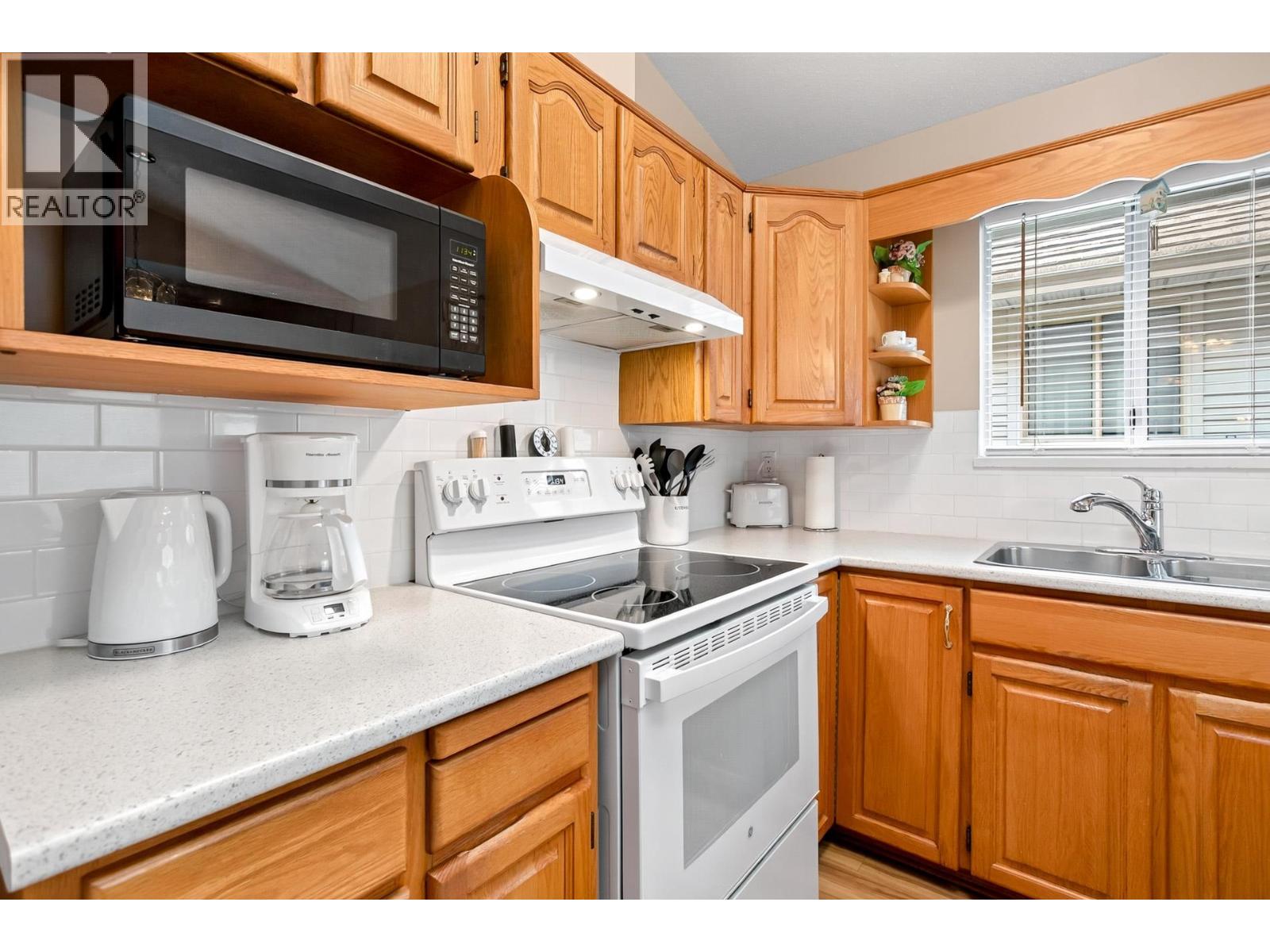 11690 206a Street, Maple Ridge, British Columbia  V2X 0X8 - Photo 15 - R3173201