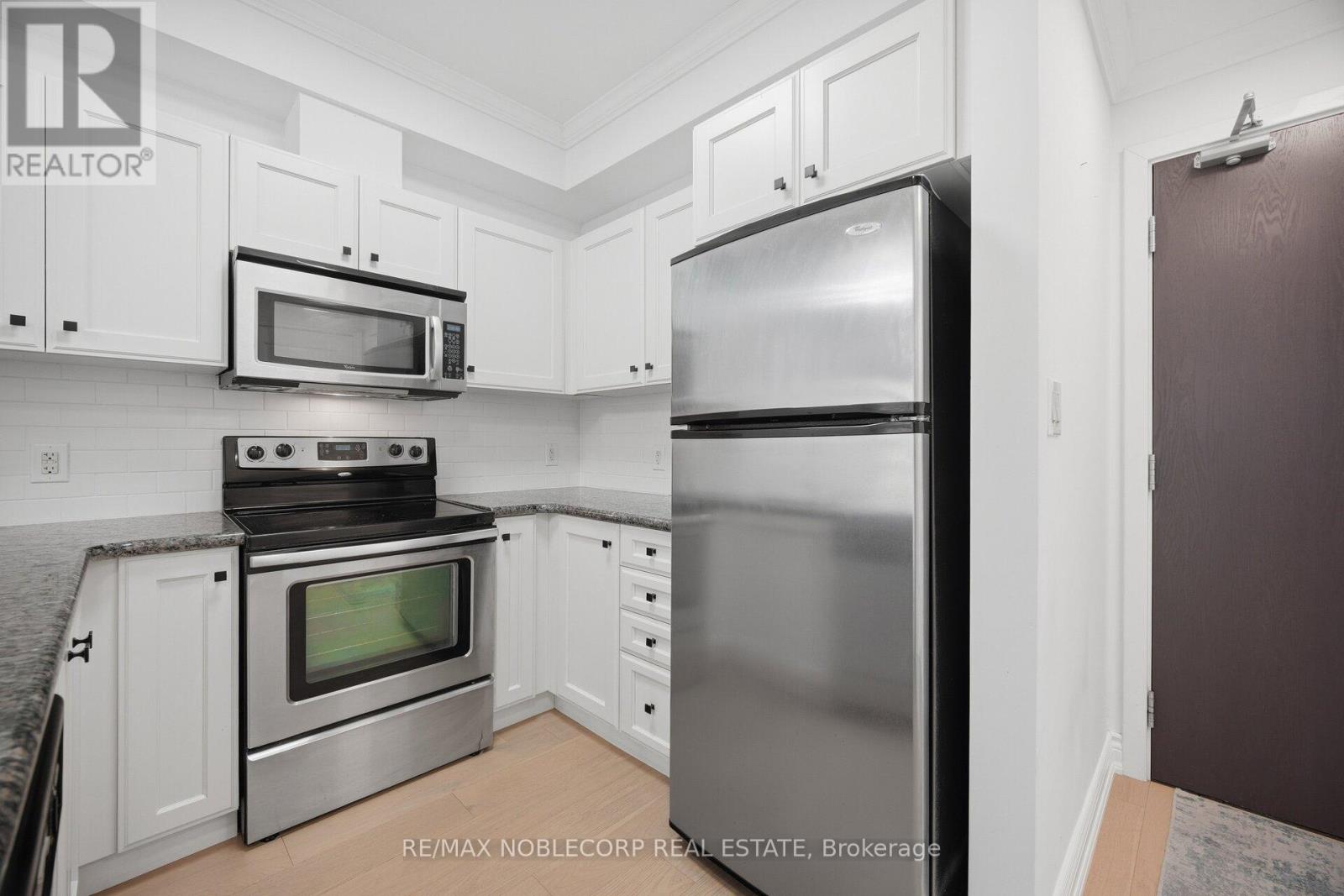 308 - 281 Woodbridge Avenue, Vaughan, Ontario  L4L 0C6 - Photo 6 - N13875448