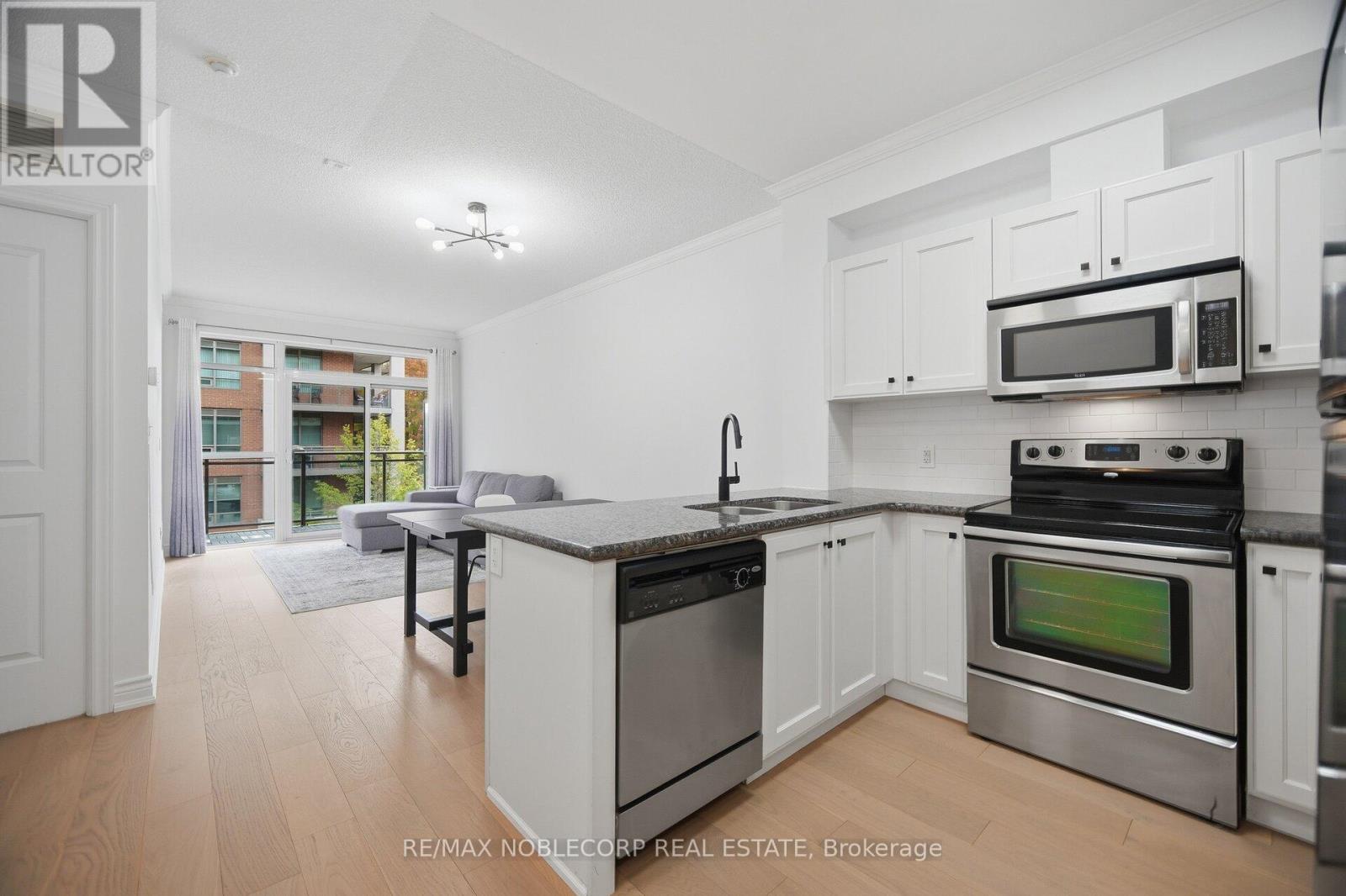 308 - 281 Woodbridge Avenue, Vaughan, Ontario  L4L 0C6 - Photo 7 - N13875448