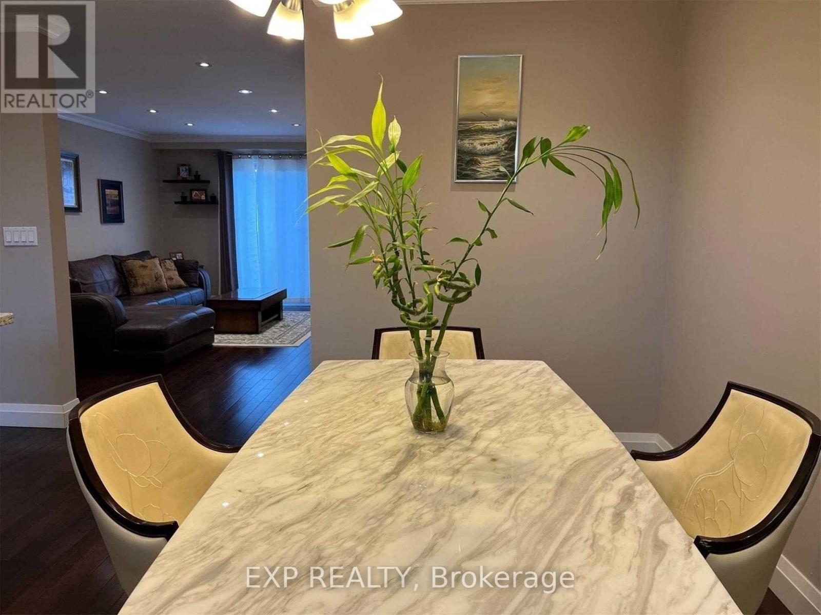 56 - 1776 John Street, Markham, Ontario  L3T 1Y9 - Photo 3 - N13875512