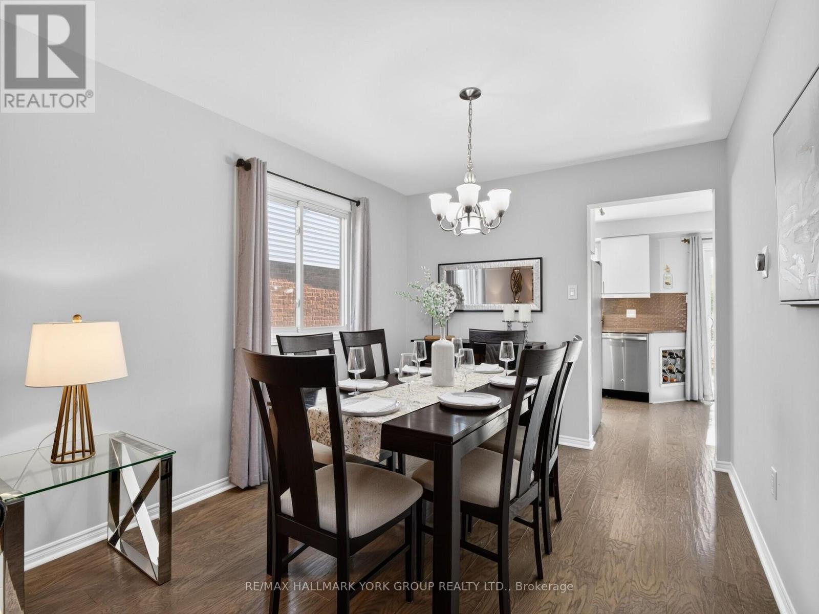 32 - 315 Wilkes Court, Aurora, Ontario  L4G 6G7 - Photo 10 - N13875582