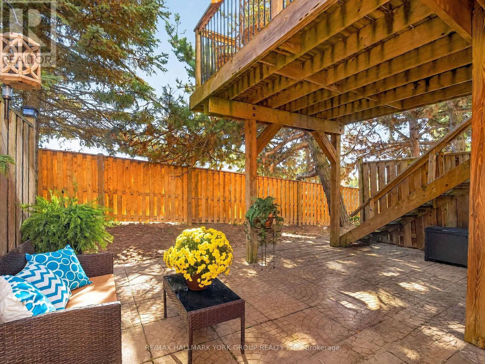 32 - 315 Wilkes Court, Aurora, Ontario  L4G 6G7 - Photo 37 - N13875582