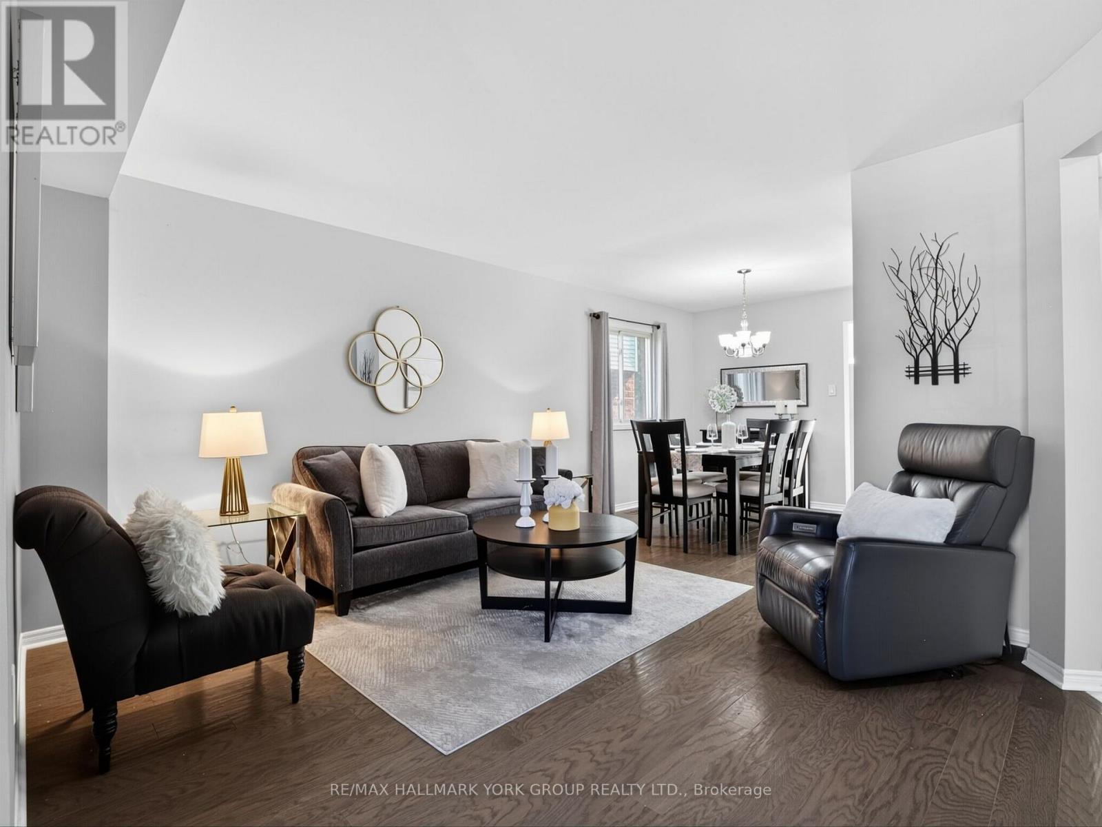 32 - 315 Wilkes Court, Aurora, Ontario  L4G 6G7 - Photo 7 - N13875582
