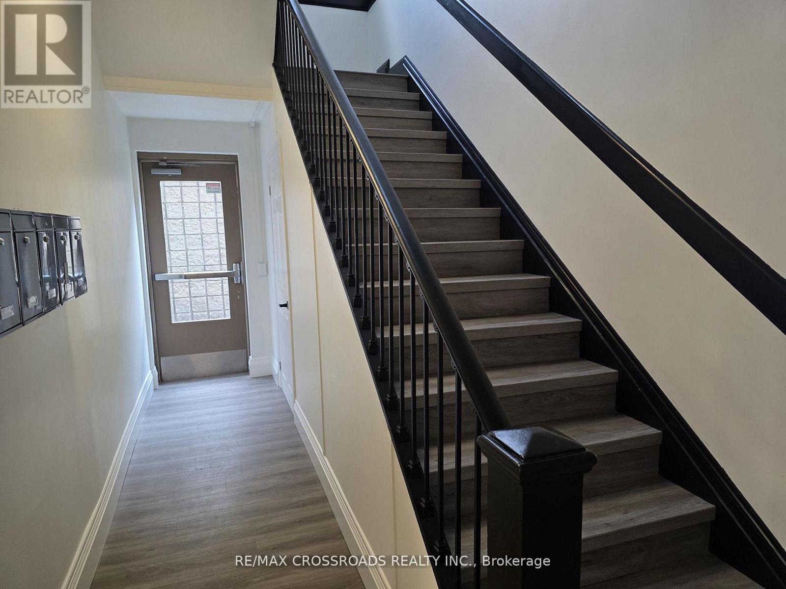 5 - 15221 Yonge Street, Aurora, Ontario  L4G 1L8 - Photo 6 - N13875724