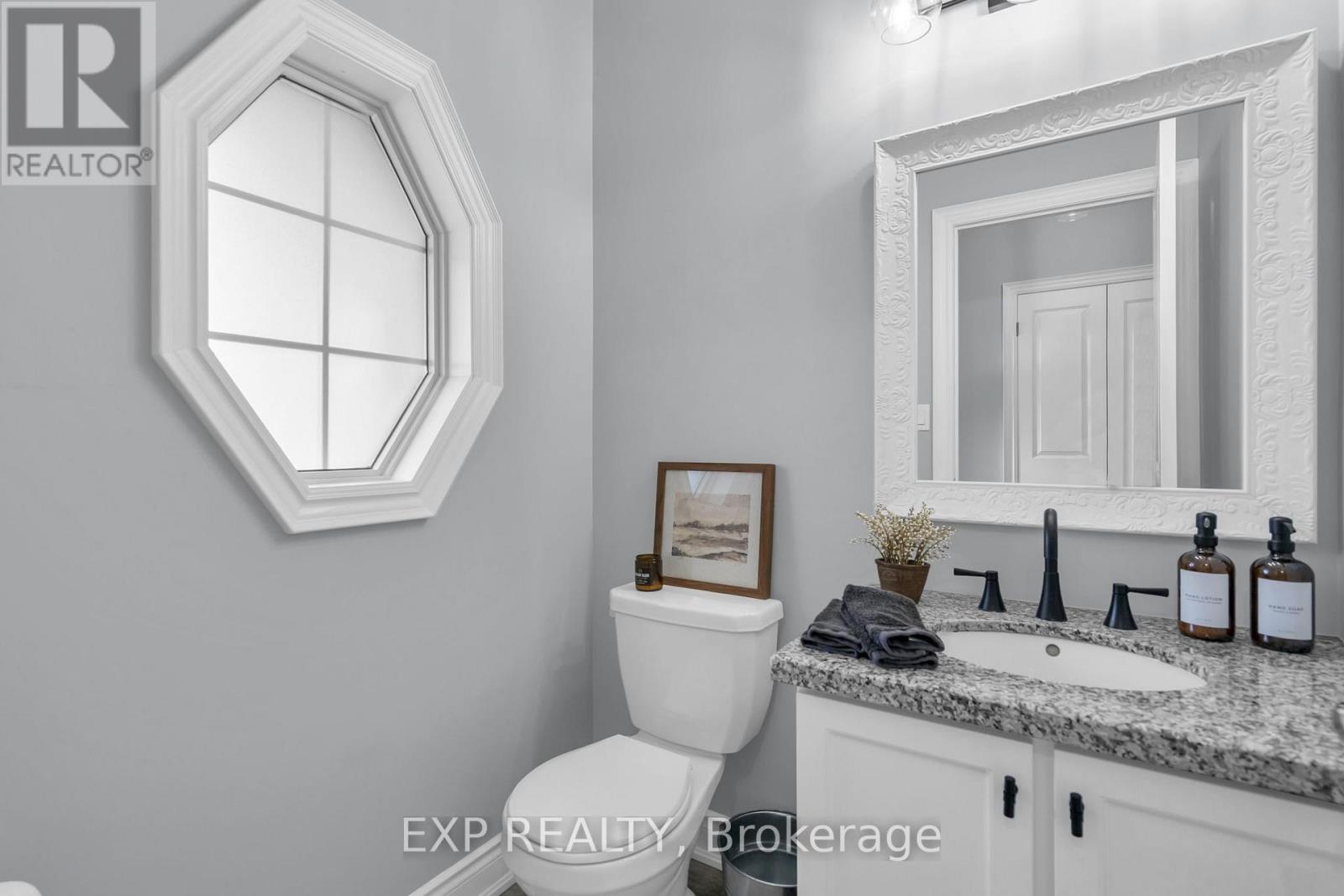 10 Vita Stephanie Court, Georgina, Ontario  L0E 1R0 - Photo 10 - N13875766