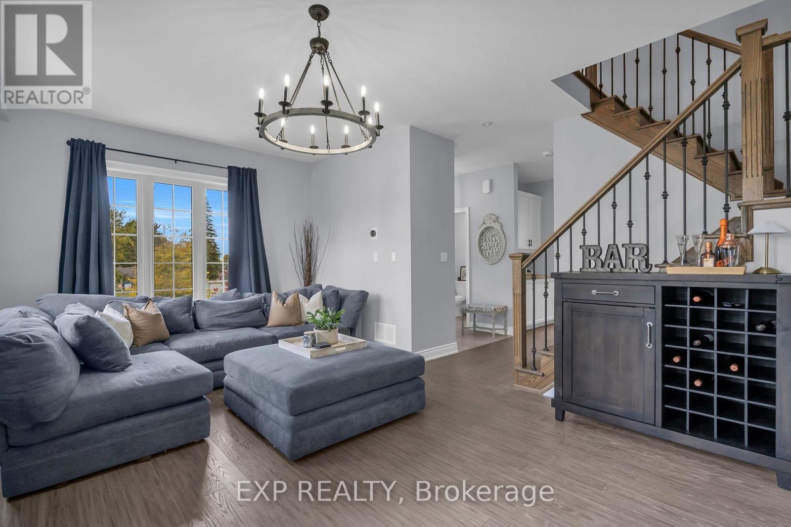 10 Vita Stephanie Court, Georgina, Ontario  L0E 1R0 - Photo 13 - N13875766