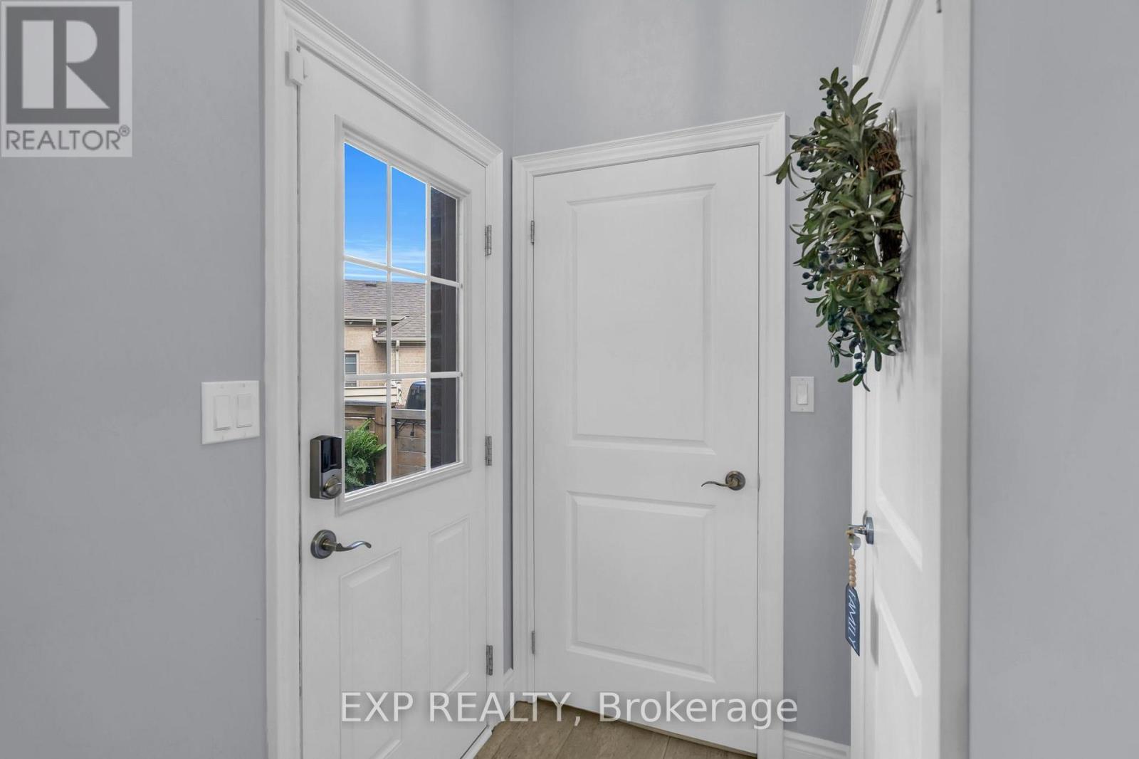 10 Vita Stephanie Court, Georgina, Ontario  L0E 1R0 - Photo 43 - N13875766