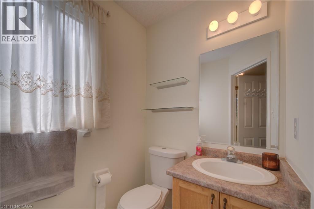 1064 Copper Leaf Crescent, Kitchener, Ontario  N2E 3W4 - Photo 14 - 40860555