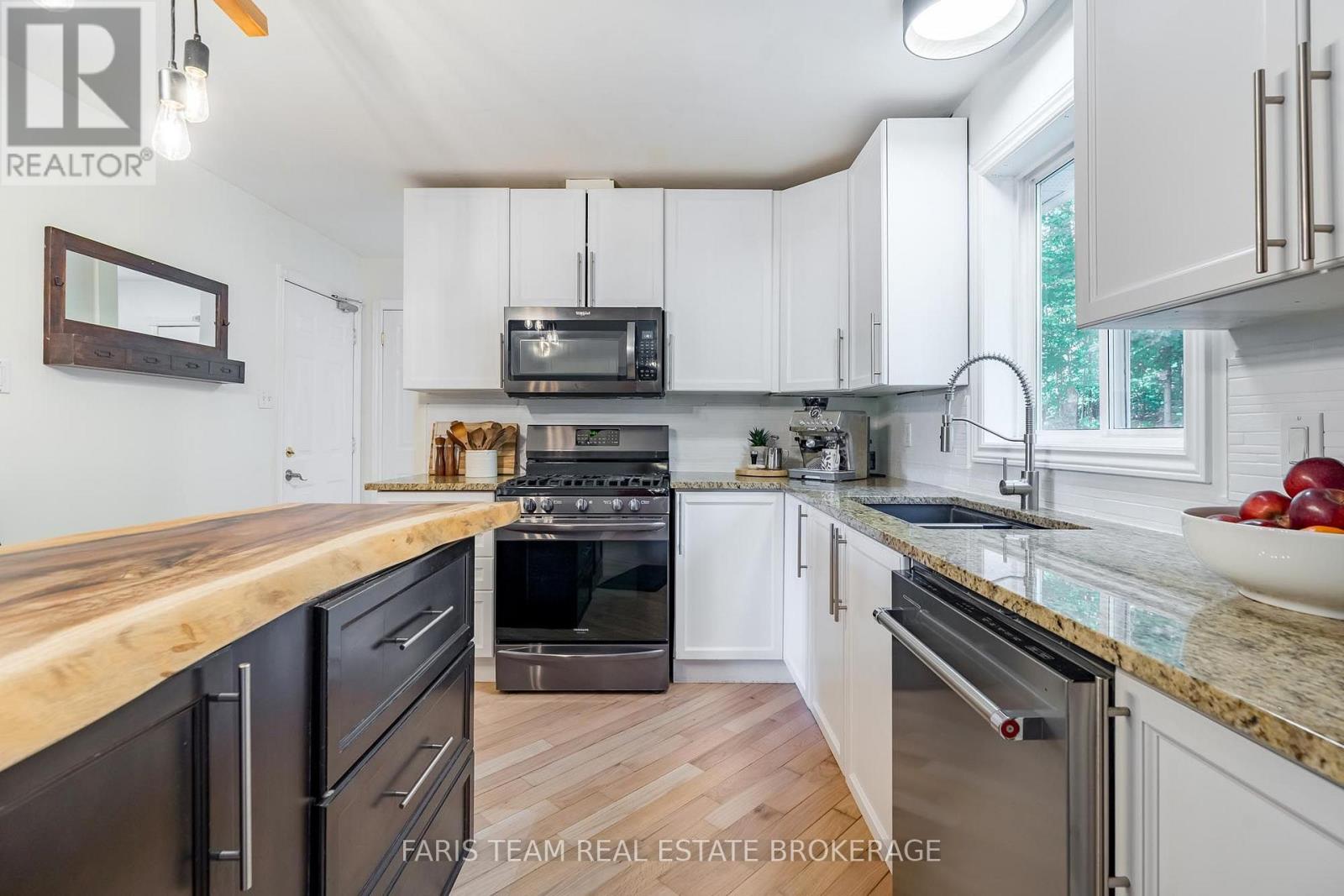 55 Davenport Drive, Springwater, Ontario  L0L 1V0 - Photo 6 - S13875422