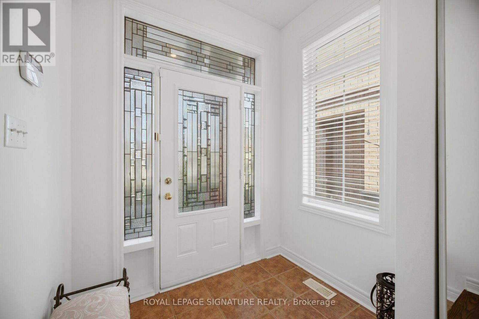 3250 Sunlight Street, Mississauga, Ontario  L5M 0G7 - Photo 2 - W13875492