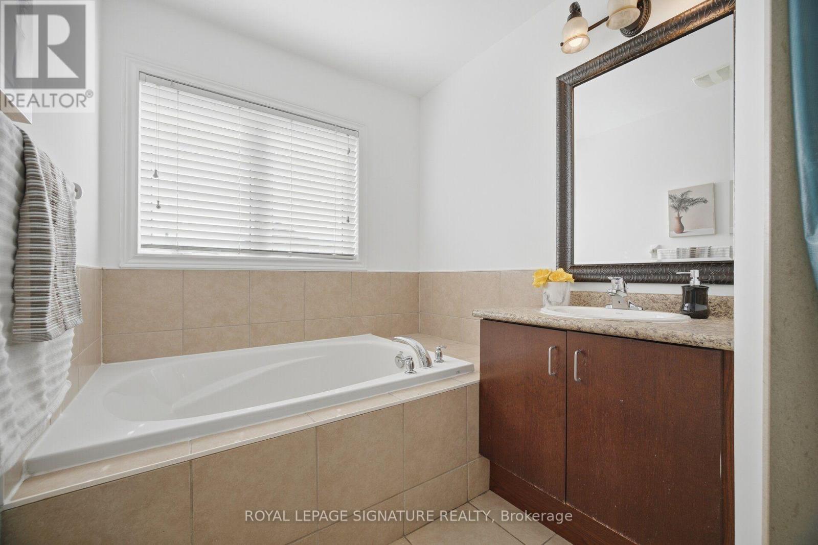 3250 Sunlight Street, Mississauga, Ontario  L5M 0G7 - Photo 21 - W13875492