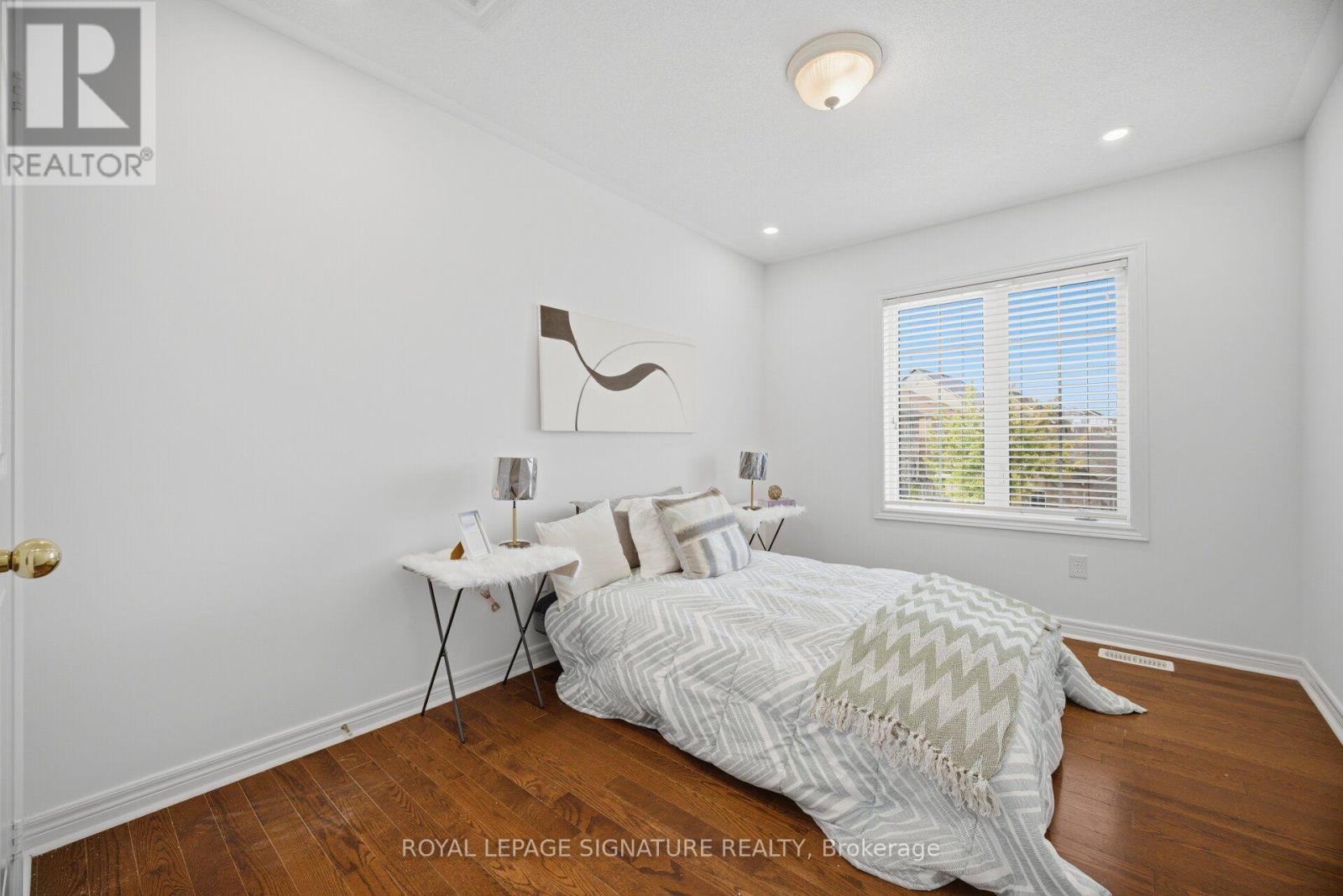 3250 Sunlight Street, Mississauga, Ontario  L5M 0G7 - Photo 23 - W13875492