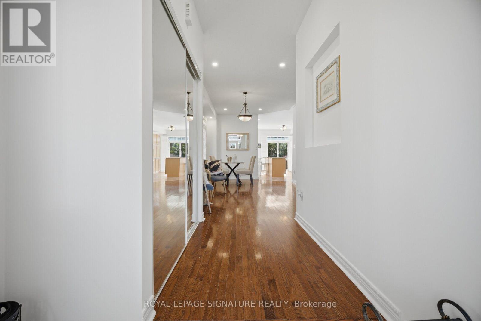 3250 Sunlight Street, Mississauga, Ontario  L5M 0G7 - Photo 3 - W13875492