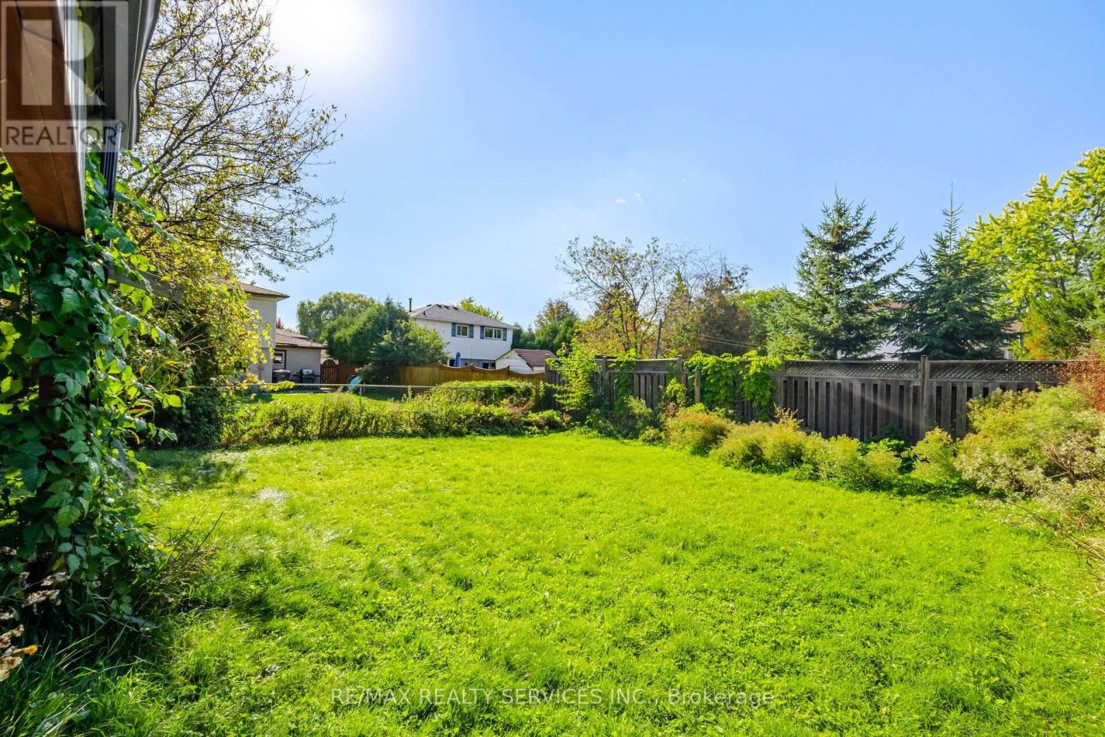 49 Ferndale Crescent, Brampton, Ontario  L6W 1G1 - Photo 43 - W13875498