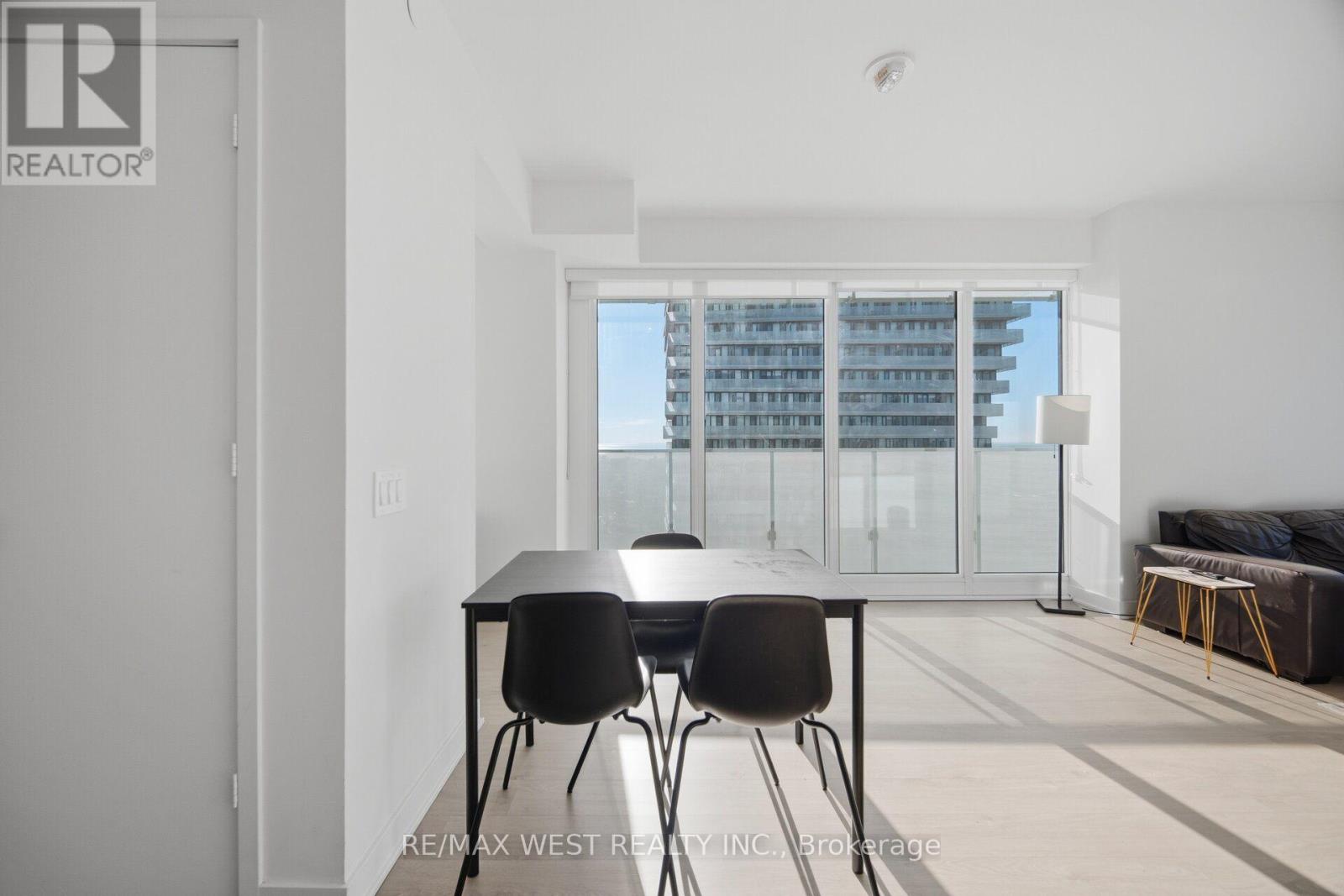 5104 - 3900 Confederation Parkway, Mississauga, Ontario  L5B 0M3 - Photo 13 - W13875634