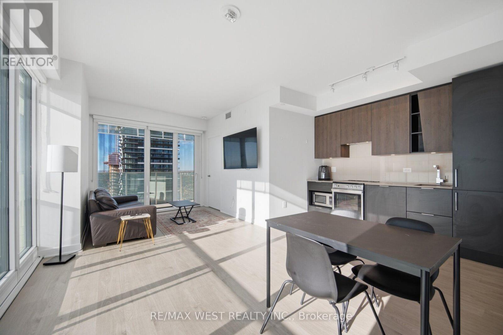 5104 - 3900 Confederation Parkway, Mississauga, Ontario  L5B 0M3 - Photo 14 - W13875634