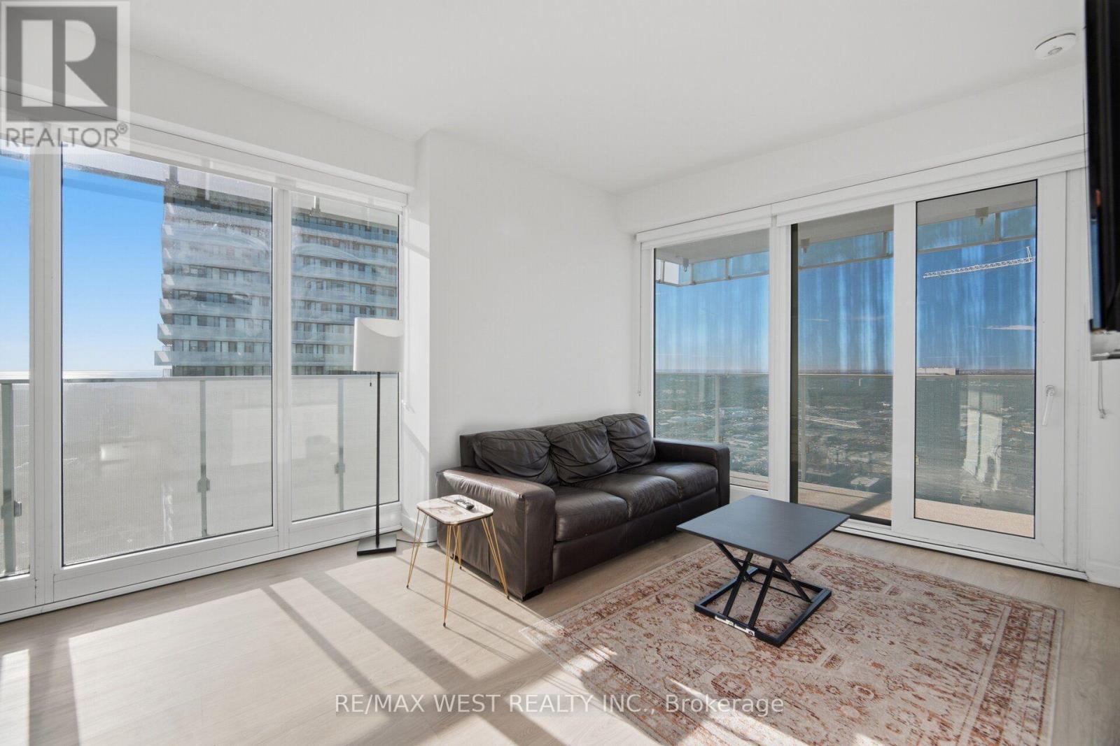 5104 - 3900 Confederation Parkway, Mississauga, Ontario  L5B 0M3 - Photo 17 - W13875634