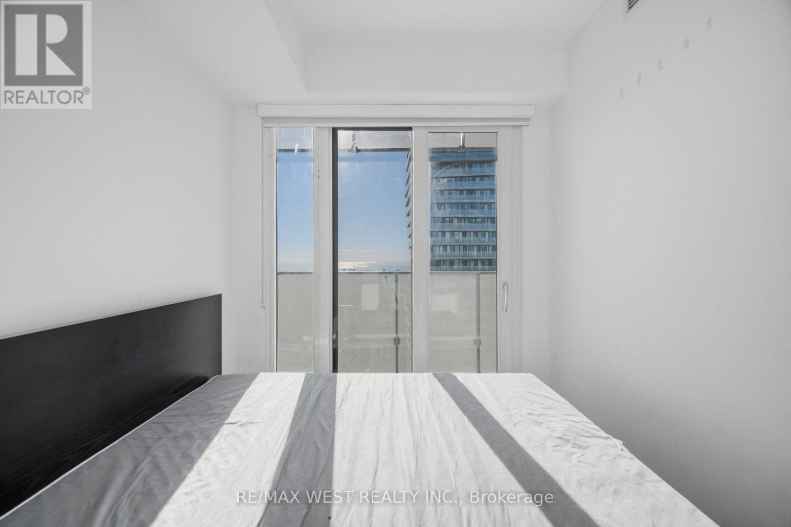 5104 - 3900 Confederation Parkway, Mississauga, Ontario  L5B 0M3 - Photo 24 - W13875634