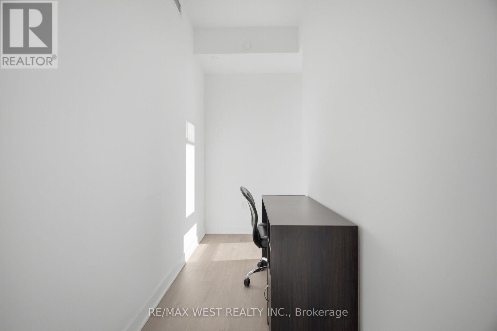 5104 - 3900 Confederation Parkway, Mississauga, Ontario  L5B 0M3 - Photo 26 - W13875634
