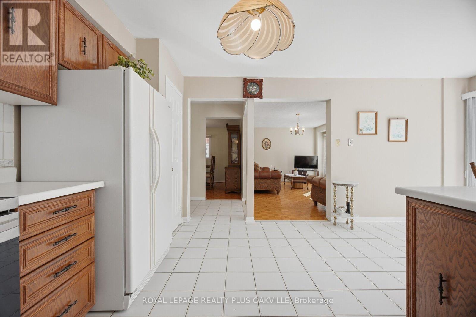 341 Nahani Way, Mississauga, Ontario  L4Z 3B5 - Photo 15 - W13875658