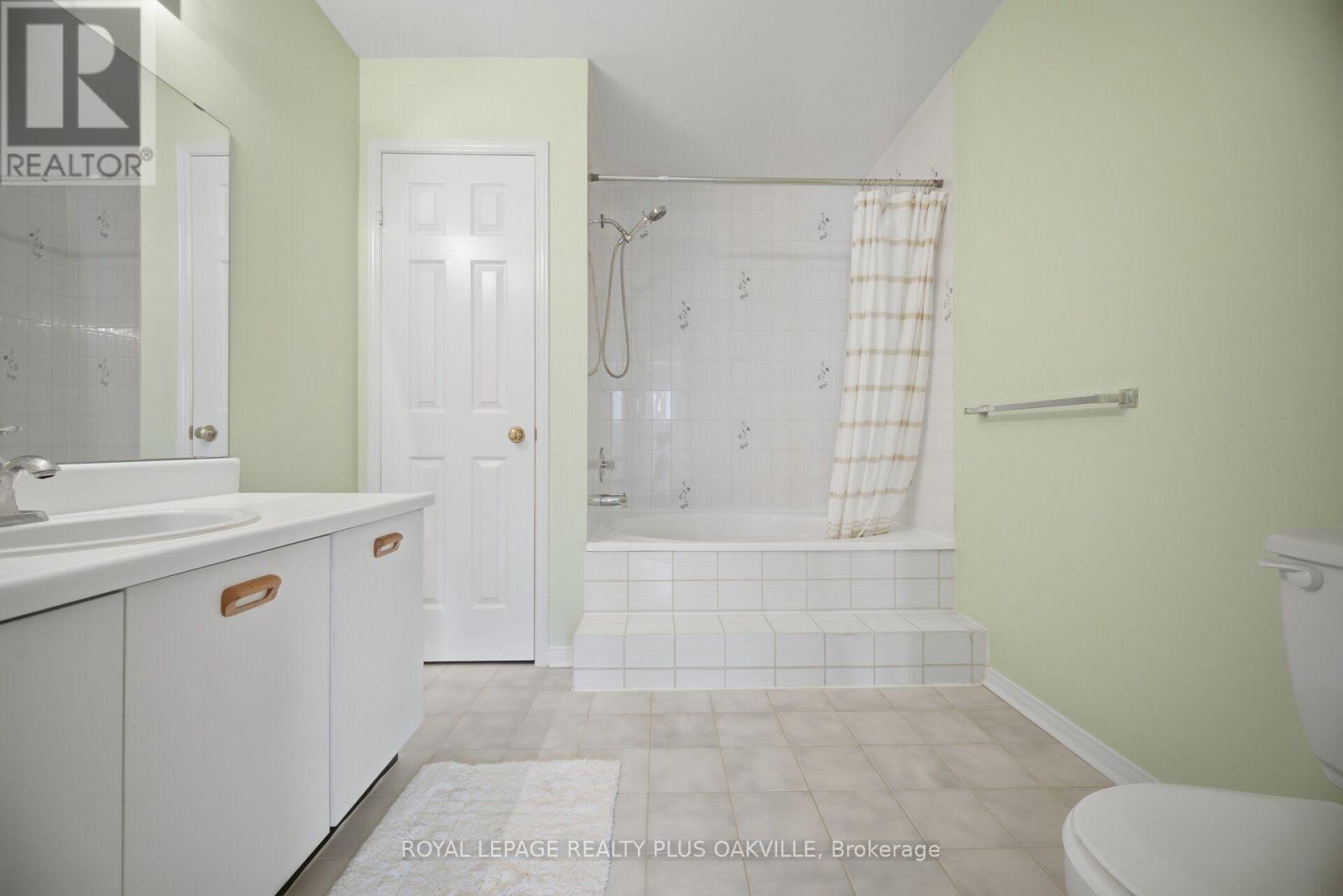 341 Nahani Way, Mississauga, Ontario  L4Z 3B5 - Photo 33 - W13875658