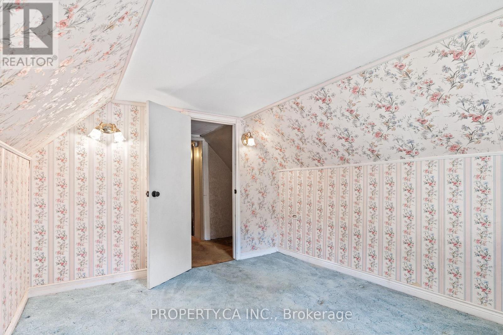 16 Warren Crescent, Toronto, Ontario  M6S 4S2 - Photo 19 - W13875690
